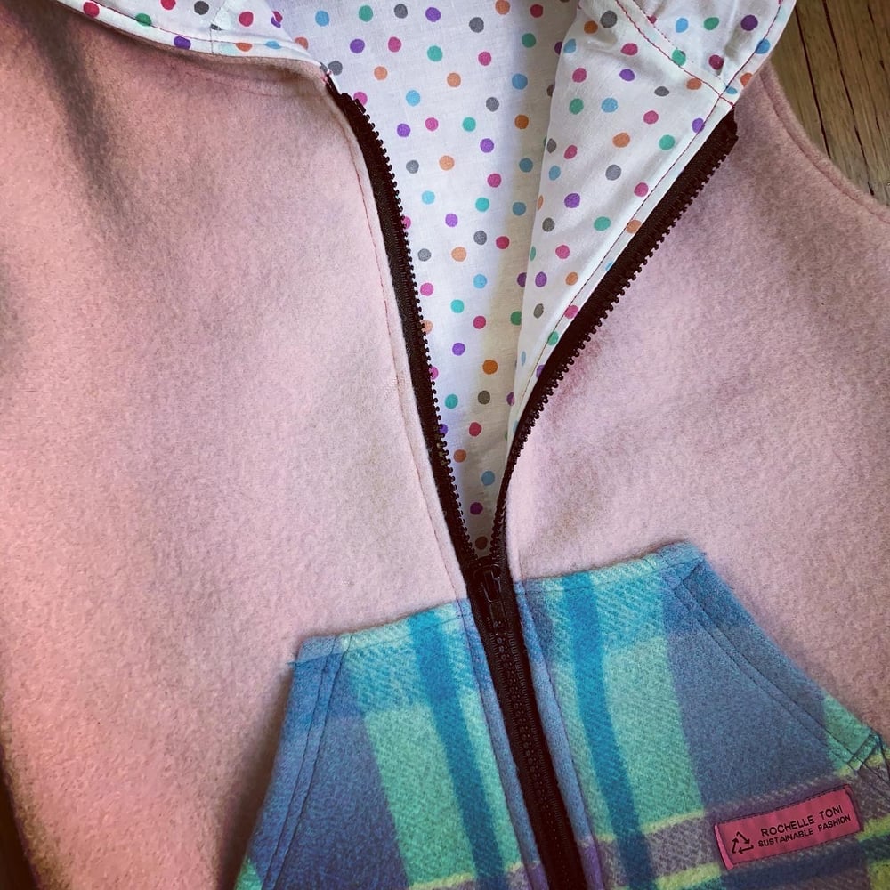 Kids Woolen Patchy Vest - Pink with Blue Pockets