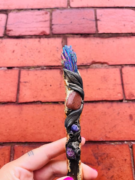 Image of Manifesting Pen Rainbow Kyanite