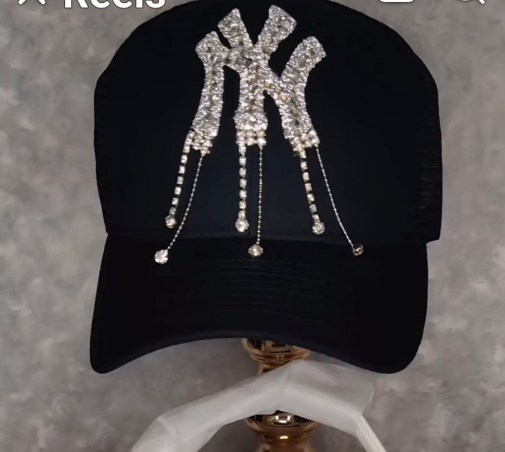Image of 2 Single patch hats