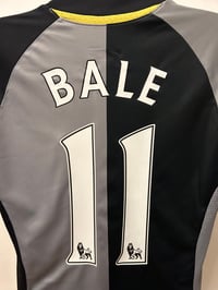 Image 9 of Tottenham Hotspur “BALE 11” 2012/13 Third Shirt + patches (S)