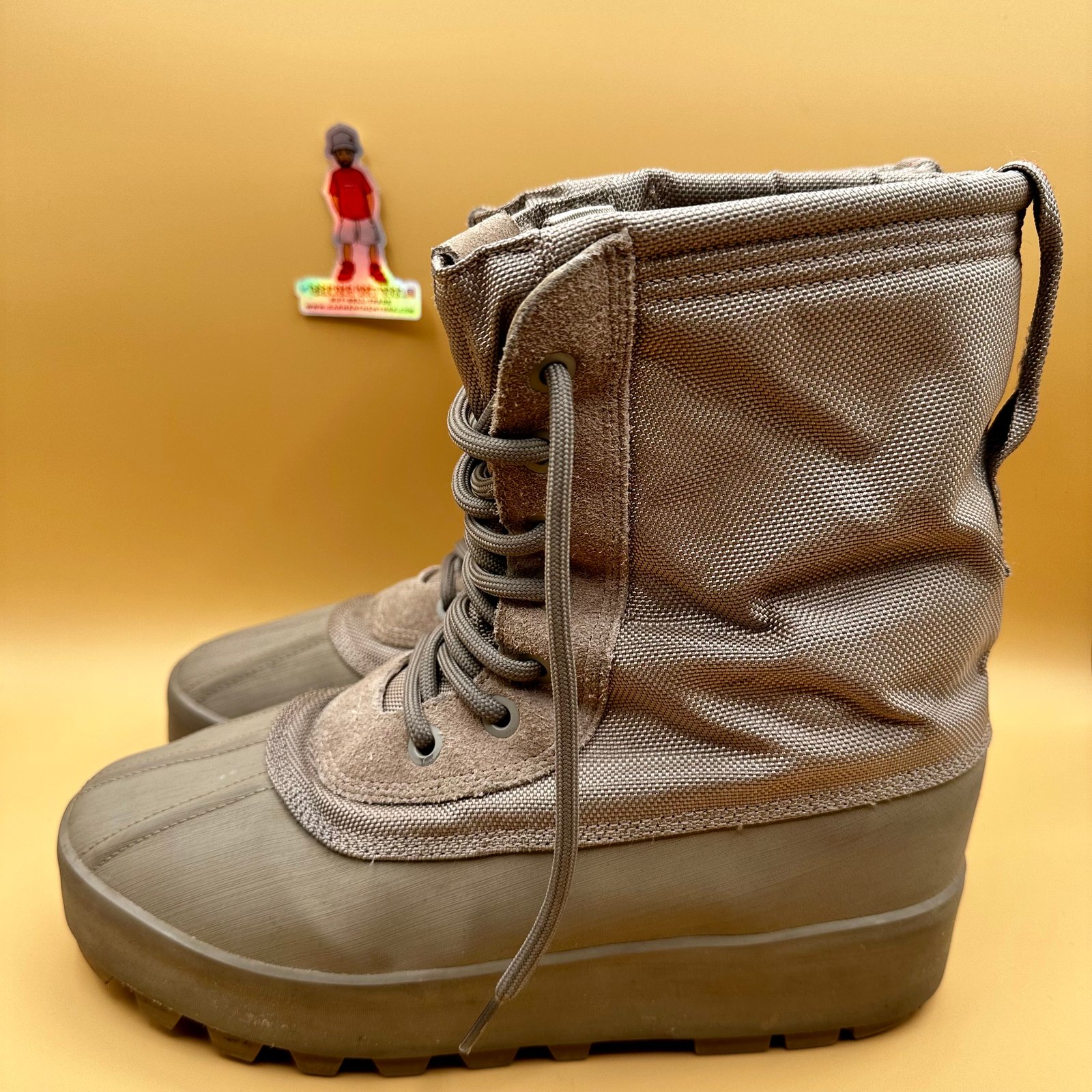 Adidas Yeezy  Duck Boots “Moonrock 9M   Garment New York