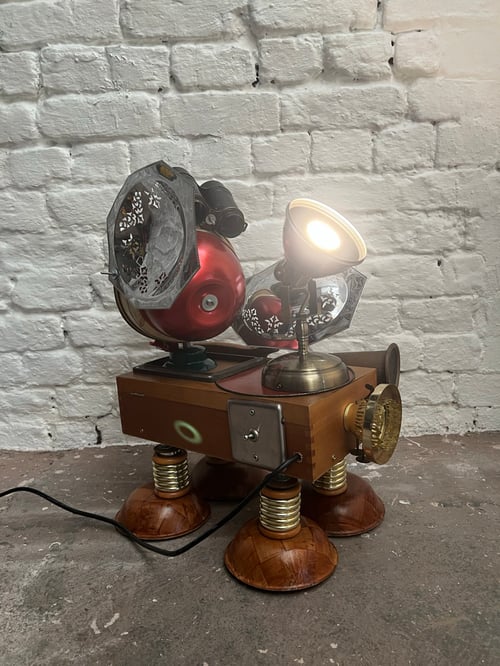 Image of Curly Bumtrumpet