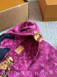 Image 14 of ĻV Sunset Bag