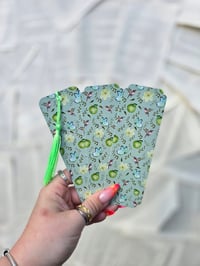 Image 2 of Bookmarks | Seasons 