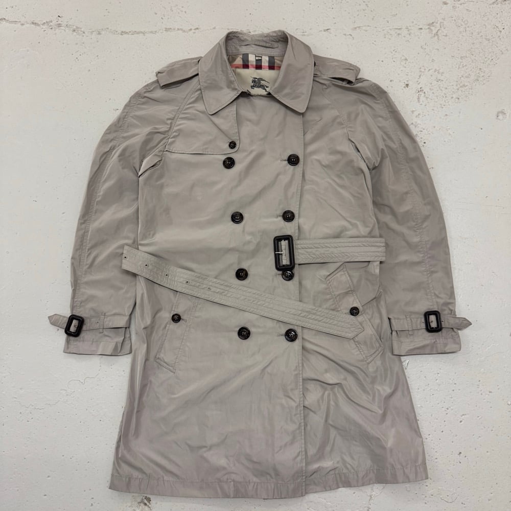 Image of Burberry Double Breasted Nylon Trench, Size Medium