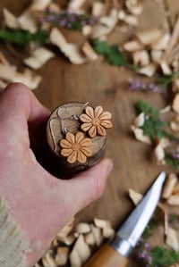 Image 8 of Daisy Flower ~ Earrings
