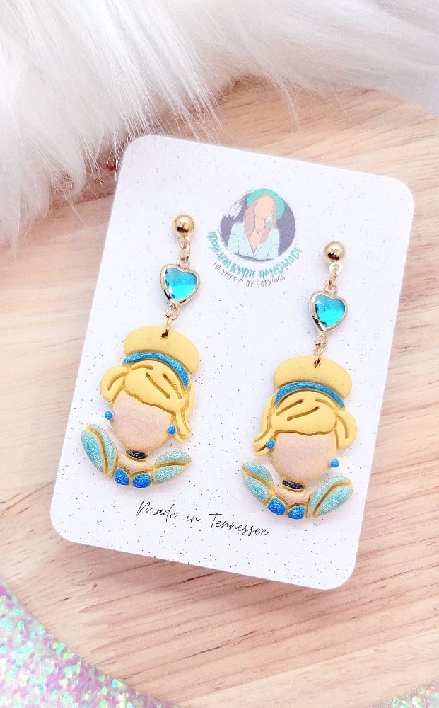 Image of Midnight Princess Earrings