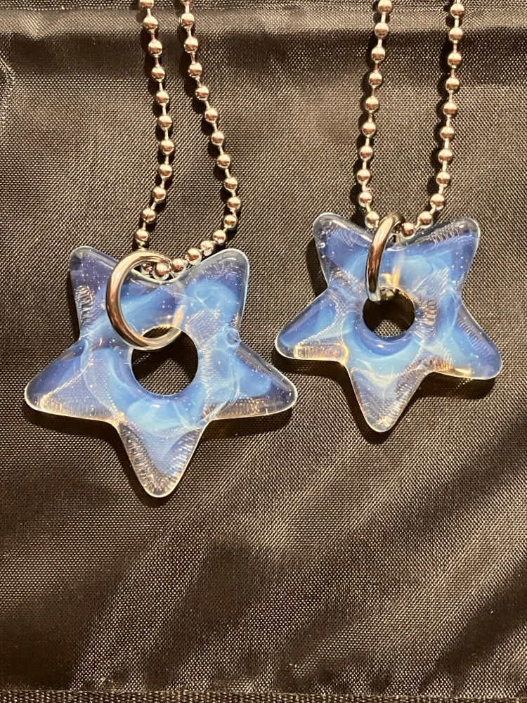 Image of opaline stars