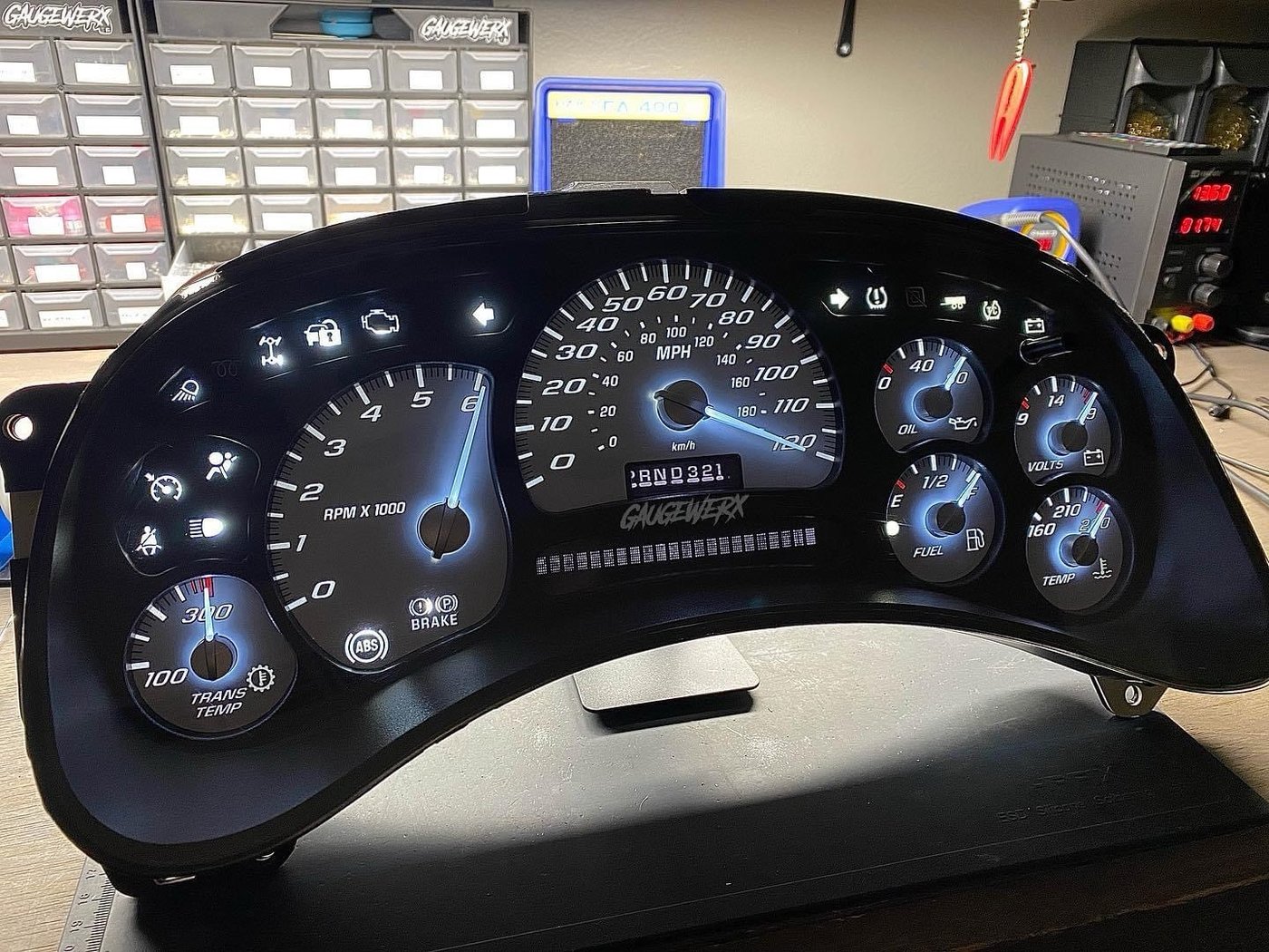 2003-2007 Classic GM Custom Cluster - Complete | GaugeWerx