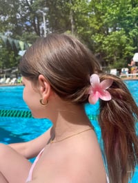 Image 1 of hibiscus claw clip 🌺
