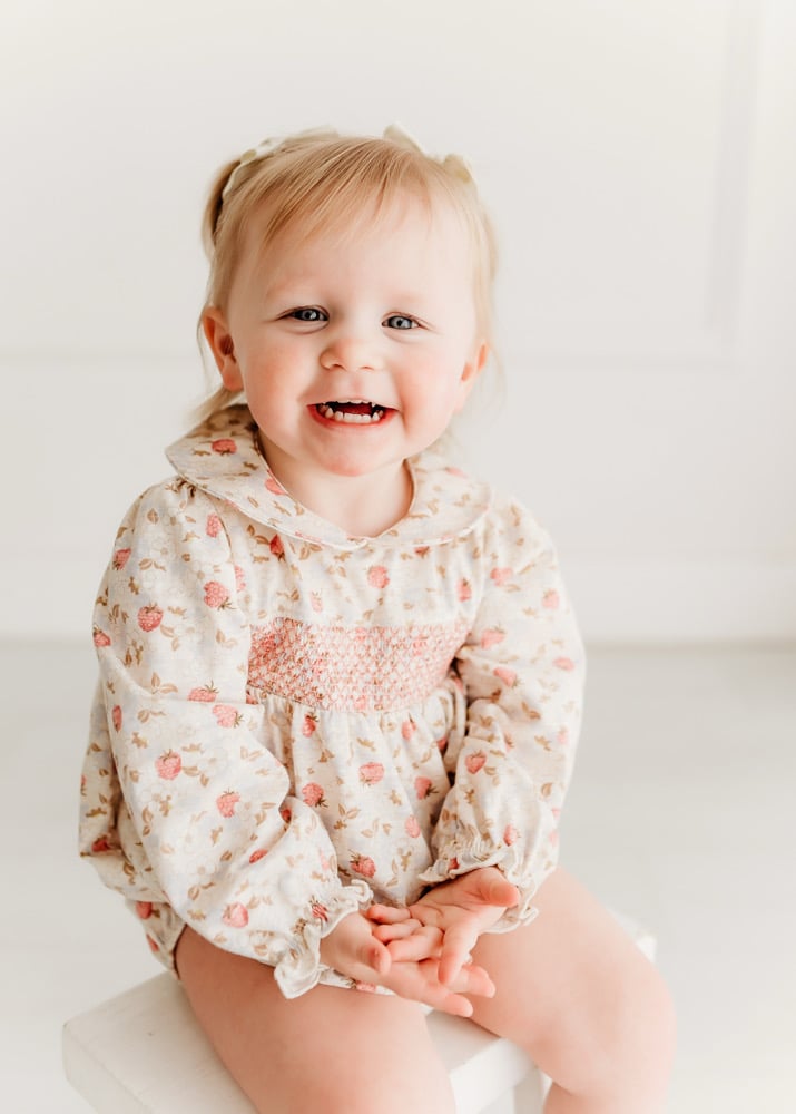 Image of Milestone Mini Session {Studio}