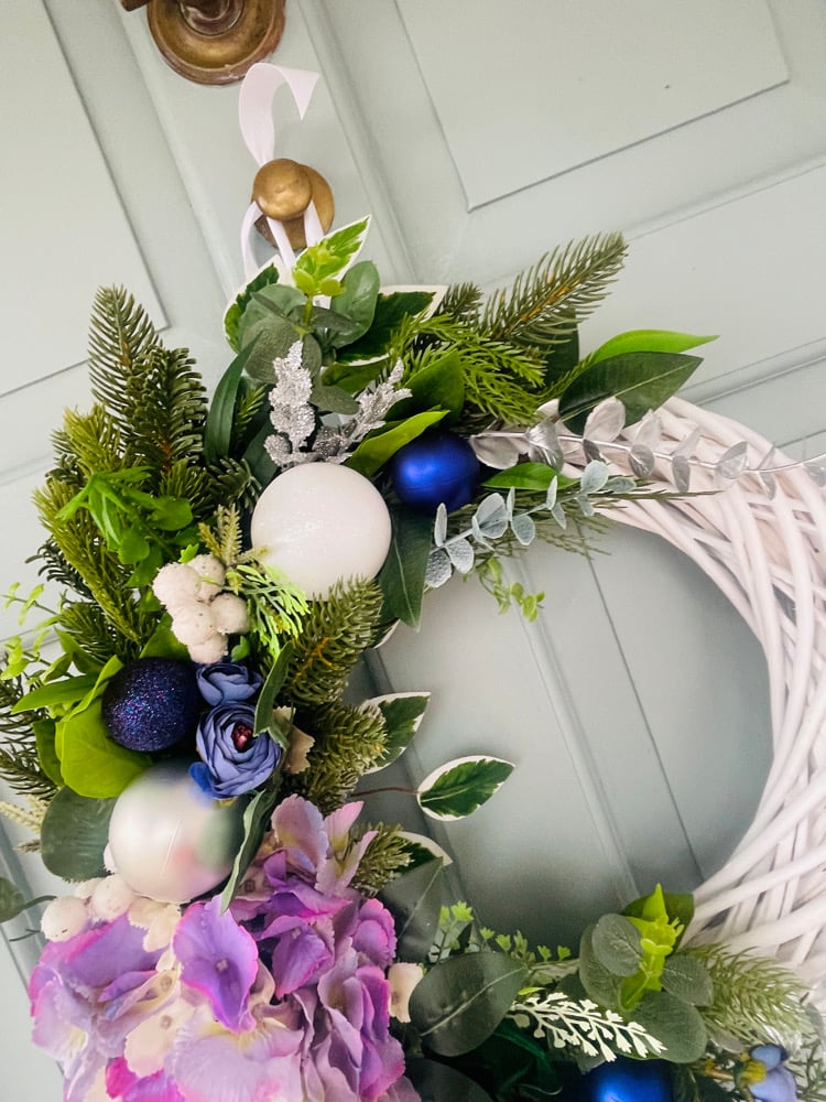 Image of 40cm White Wicker