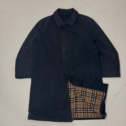 Image of 2000s Burberry London Trench Coat, Size Large