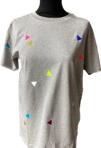 Image of Shirt grey triangle adults/ round neck