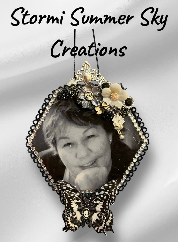 Image of Personalized Ornaments 