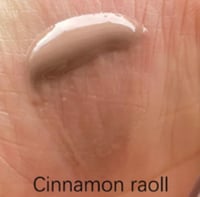 Image 2 of LED LIGHT LIPGLOSS Cinnamon Roll 