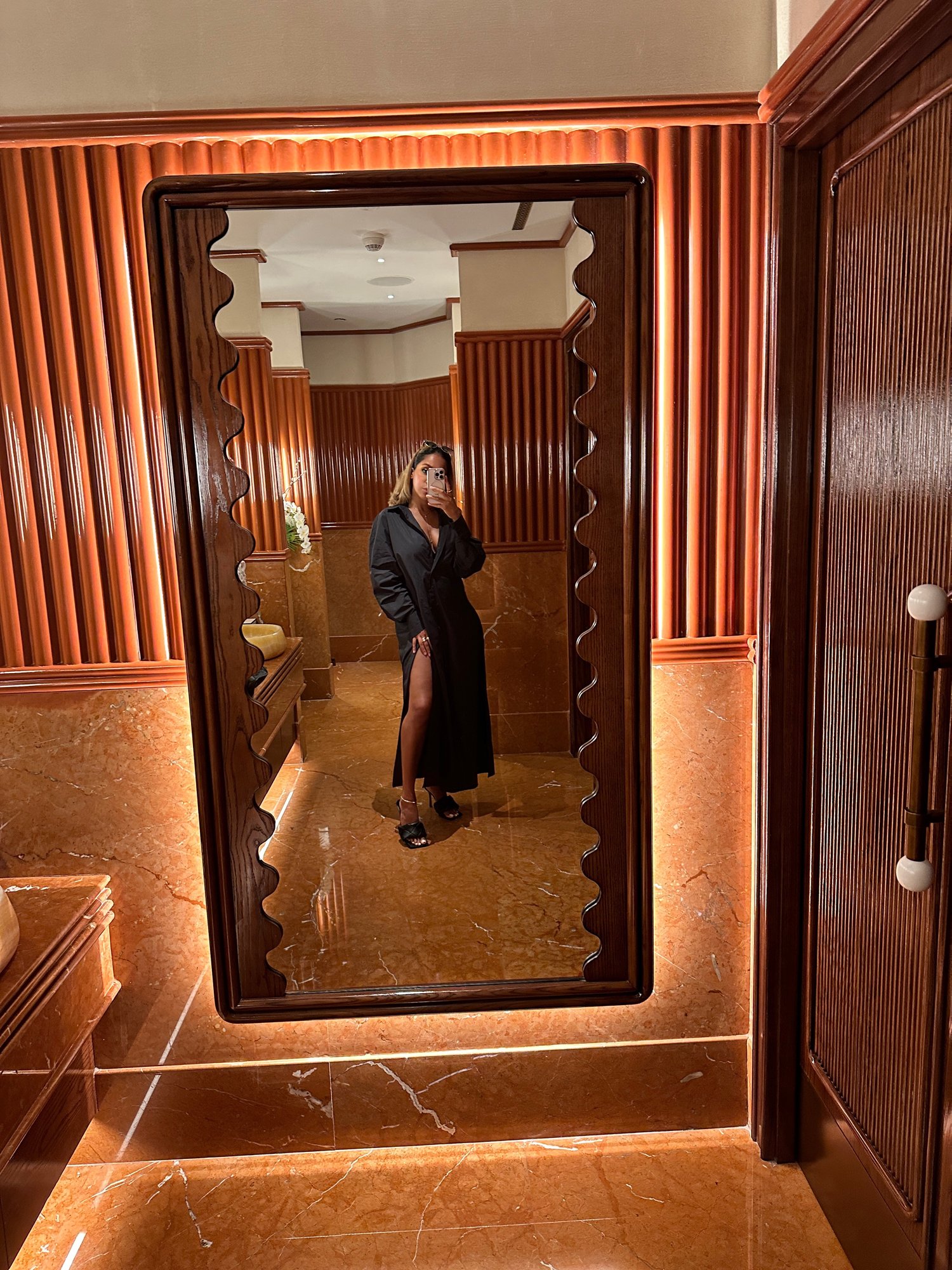 Image of OVERSIZED LONG BLACK SHIRT DRESS WITH SLIT (M)