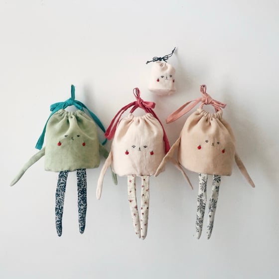 Image of « Emmène-moi » pouch