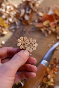 Image 6 of Daisy Flower Earrings 