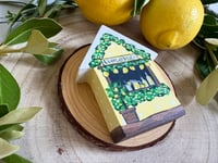 Image 3 of Mini Italian Lemon Hut