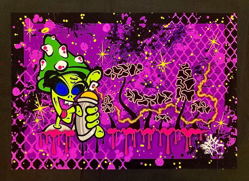 Image of 👽 SHROOM SPRAYIN 👽