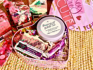 Image of Heart Tin Sets
