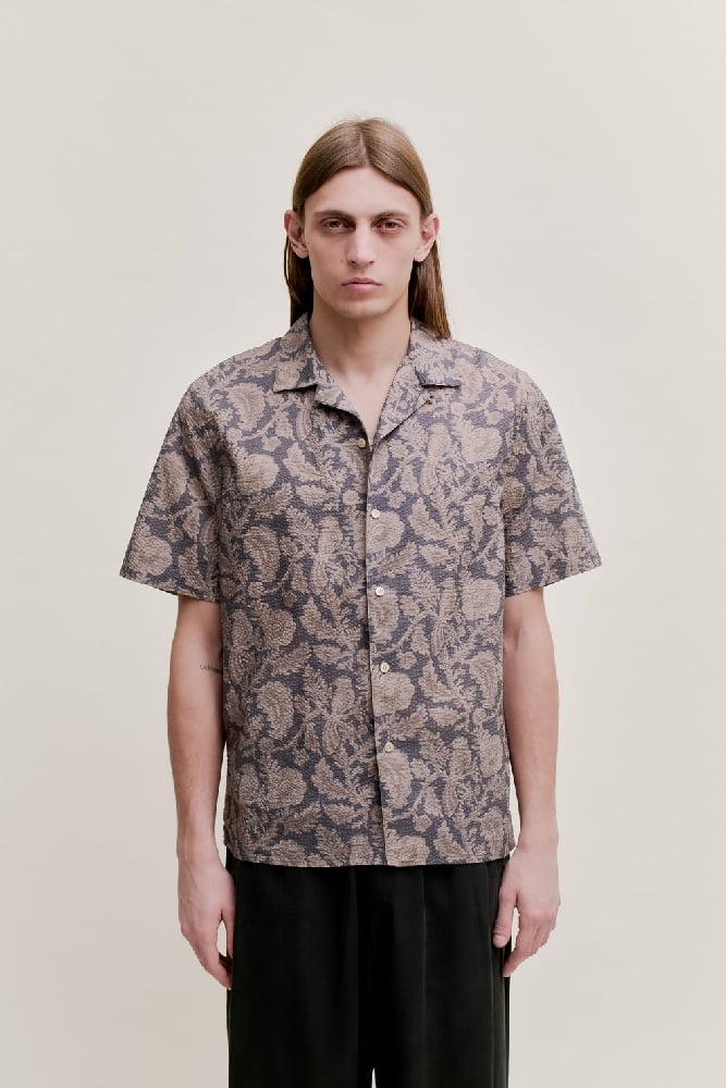 Image of A KIND OF GUISE GIOIA SHIRT WALLPAPER JUNGLE