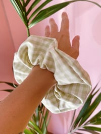 Image 7 of Scrunchies in vichy