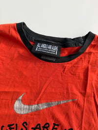 Image 3 of MADE IN AUS ORANGE HUGGING VTG TEE (XXL)
