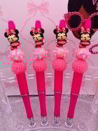 Pink Dot Girl    Pen