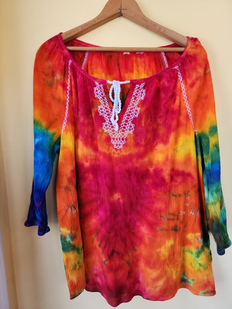 Image of XL rainbow blouse 