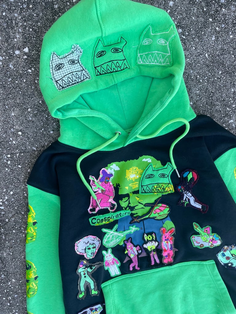 Conspirator remix hoodie [M] Image 2