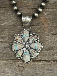 Image 4 of Royston Ribbon Full Cluster 