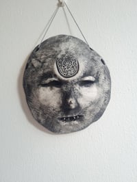 Image 1 of Artifact style mask