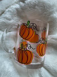 Image 3 of Fall Pumpkin 17oz Glass Mug