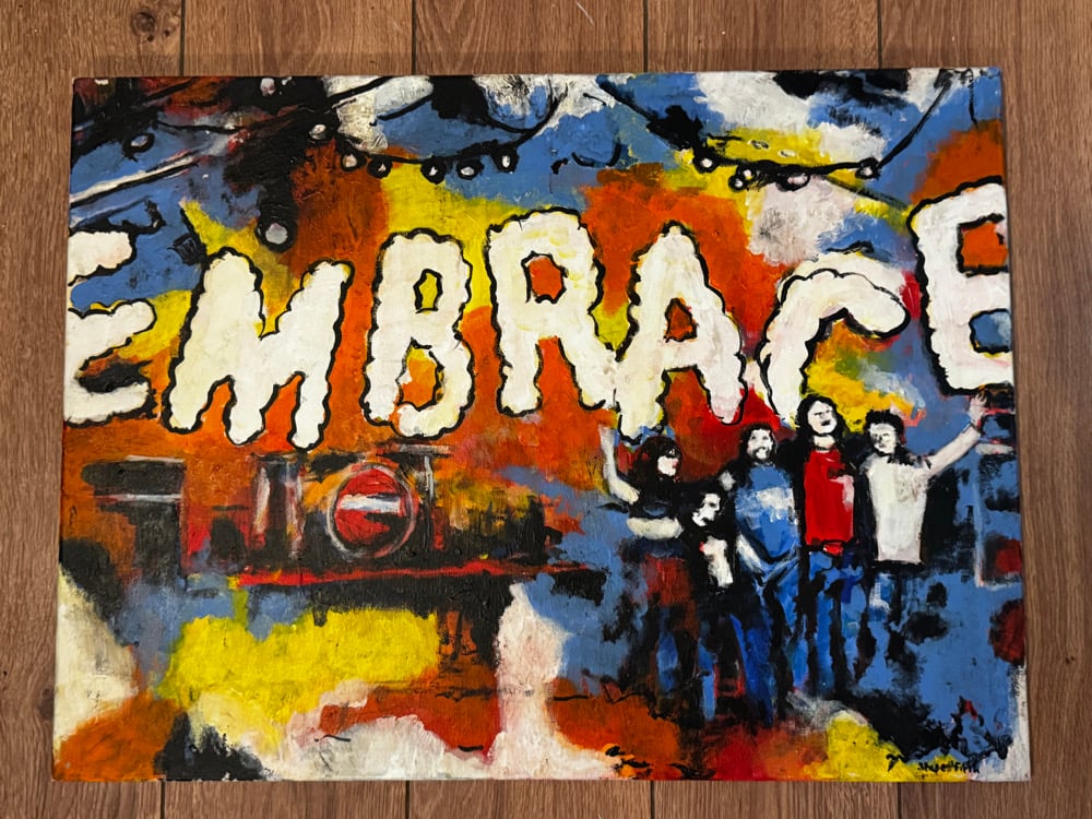 Original Embrace Live Canvas