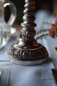 Image 2 of opulenter  Kerzenständer, einflammig, versilbert