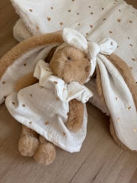 Image 2 of DOUDOU ET SA TENUE ÉCRU CŒUR DORÉ