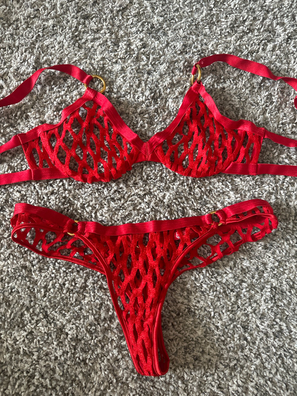 Agent provocateur red bubbles set 