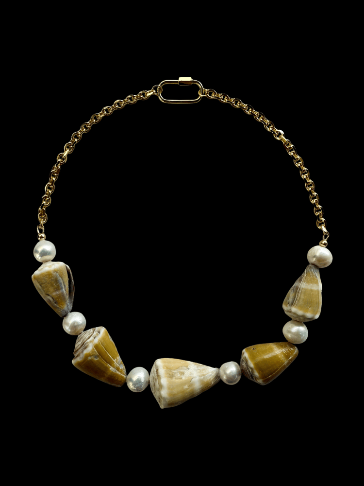 Image of Olive cone necklace 