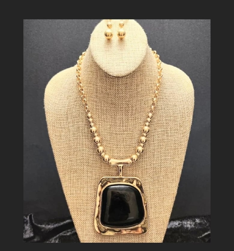 Image of Gold & Black Squared Necklace Set 