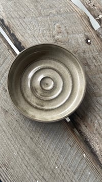 Image 6 of Sæbeskåle i mørkt ler