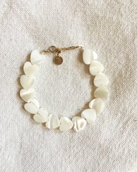 Image 1 of Bracelet Coeur nacré Maison Léonard 