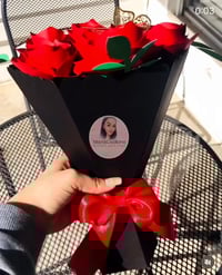 Image 1 of FOREVER ROSE 💐 (paper bouquet)