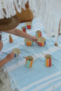 Image 4 of Wavy Straw Cups