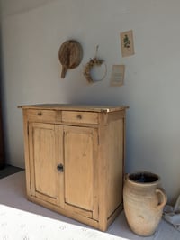 Image 5 of LE BUFFET PARISIEN EN BOIS BRUT