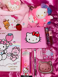 Image 3 of Hello kitty strawberry bundle