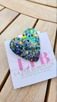 Image 1 of Broche LOVE GM paillettes bleu