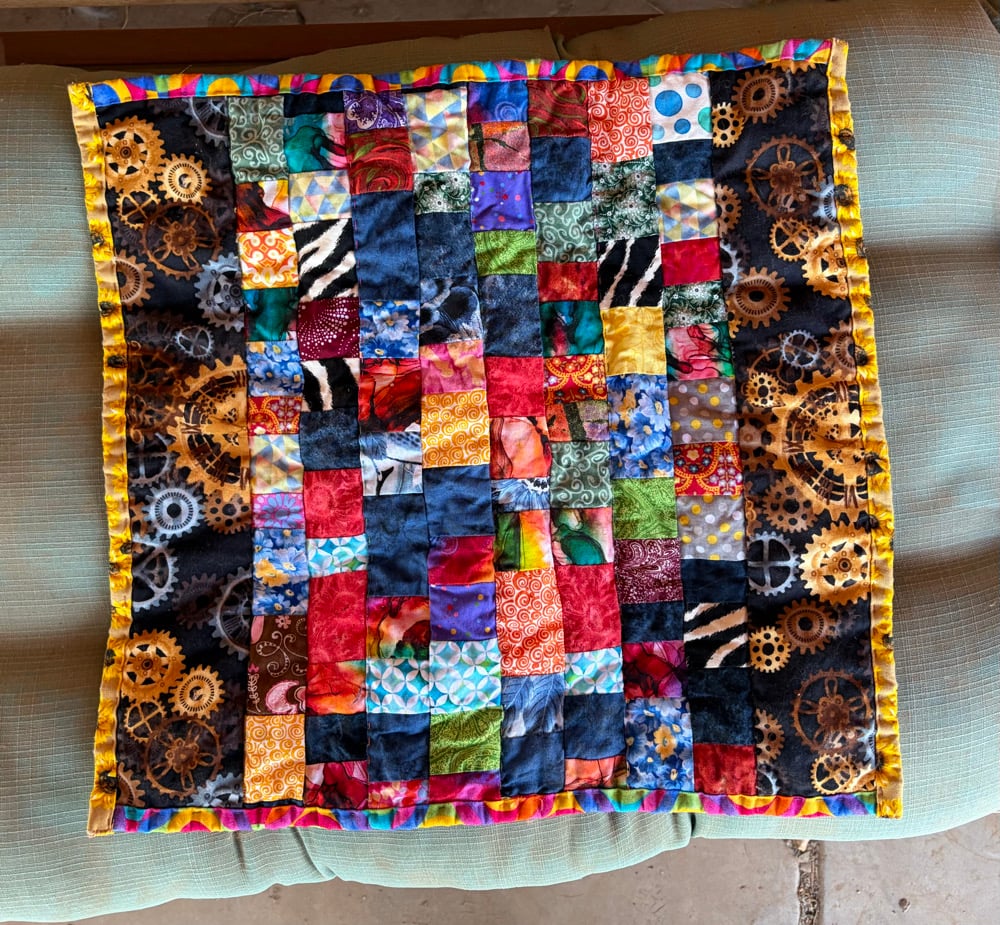 Image of Scrappy Cat Quilt