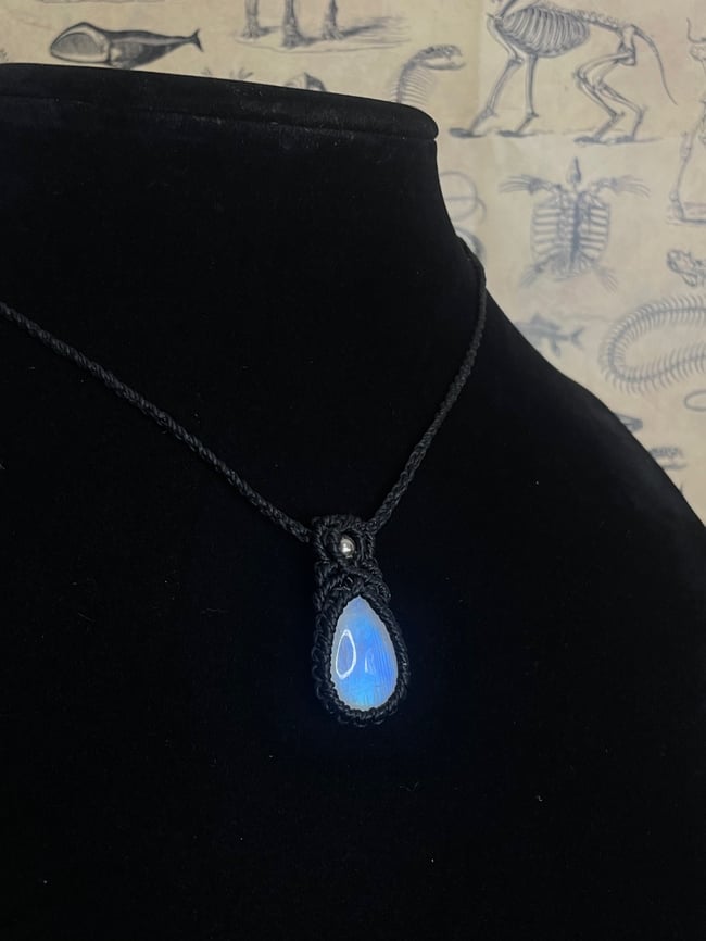 Moonstone Micromacrame Necklace